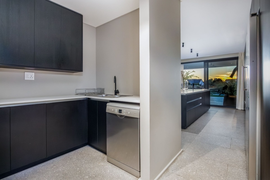 4 Bedroom Property for Sale in Pearl Valley at Val de Vie Western Cape